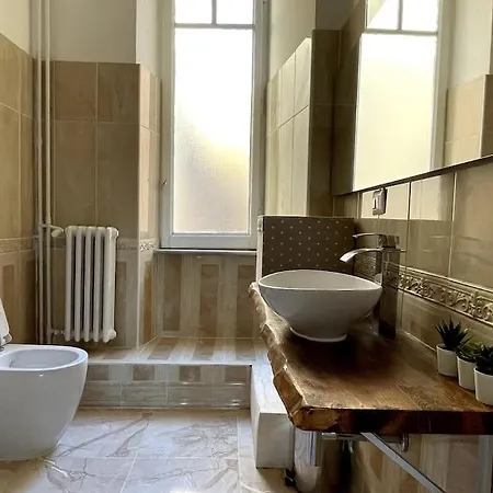 Lejlighed Heart Of Rome-napoleone Apartment-10 To Colosseo
